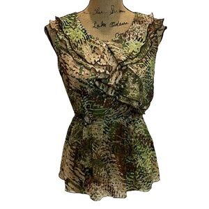 Chic Ruffled Sleeveless Top